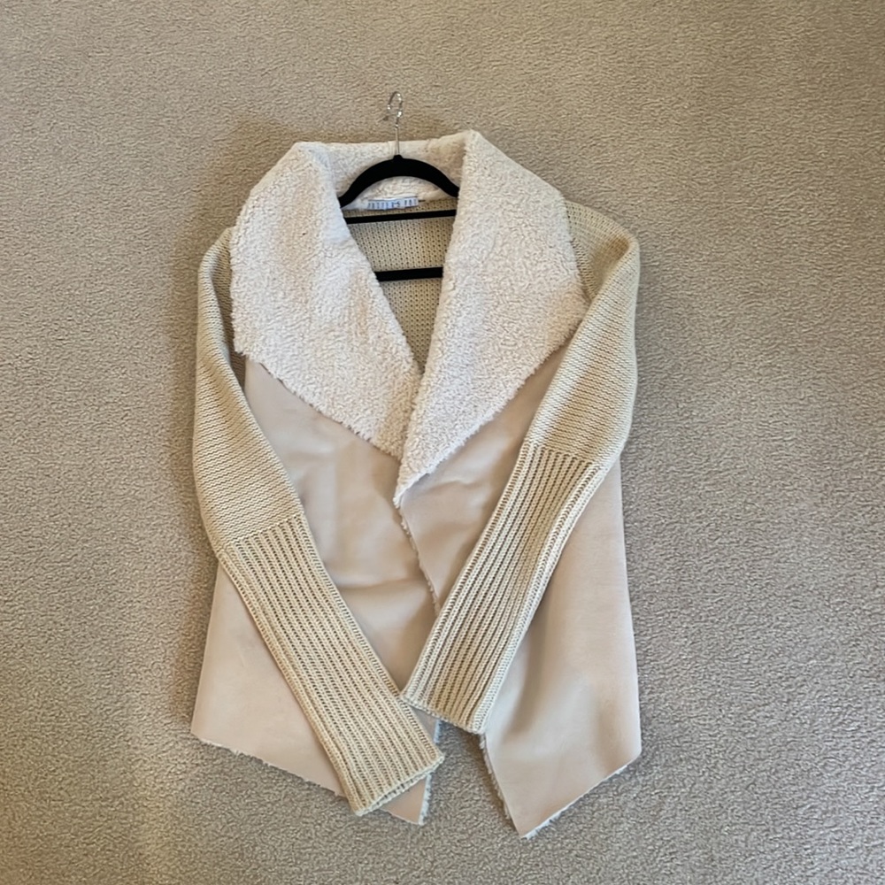 Cream Colored Light Jacket Size Medium - image 2